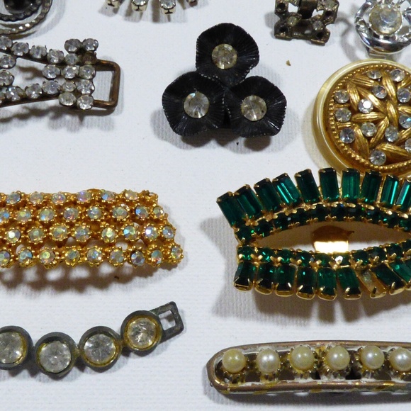 lot of 23 VTG Victorian Metal Belt Buckle Shoe clip parts Rhinestones Crystals main image 9